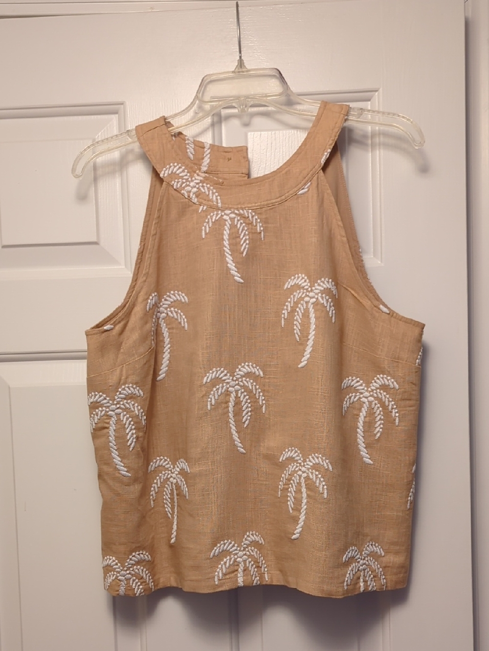 Ann Taylor NWT Beige Sleeveless Linen-Blend Top with White Embroiderd Palm Trees